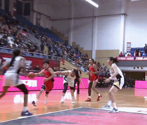 开云体育中国-赛场流氓！WCBA惊现外援阿利恩垫脚致盛帆女篮核心王佳琦赛季报销