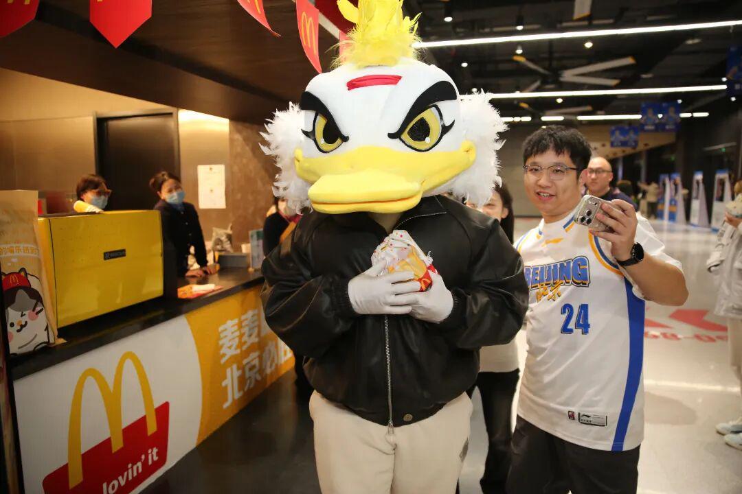 北京89-85险胜江苏