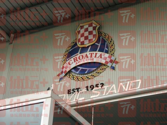 开云体育入口-中国女足进入世界杯节奏 孙雯亲自挂上助威横幅