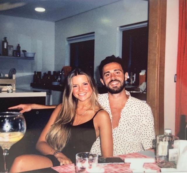 1689492369877081395.jpg 开云体育官网-B席月初结婚 妻子怀孕6个月 或先租后买加盟巴萨?