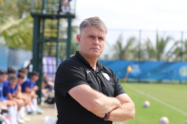 1680788176438053403.jpg 开云体育入口-新王亮剑超级杯面临抉择 佩德罗:保持拼劲不能松!