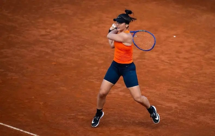 开云体育入口-从希望赛出局到挑战赛夺冠！安德莱斯库一波五连胜，证明自己仍在|决赛|美国网球公开赛|WTA1000|罗杰斯杯|选手_新浪体育_新浪新闻